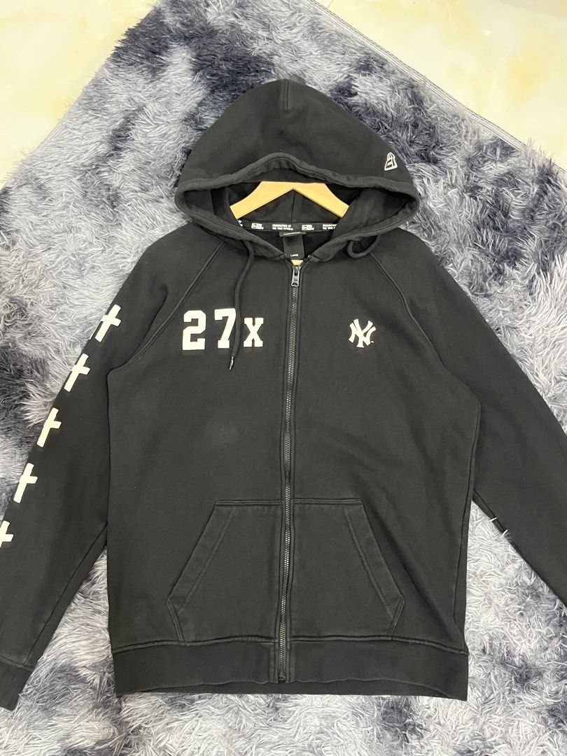 New Era Hoodie (Category: Coats, Jackets and Outerwear) located in Manila. Submitted by cjcuevas_05 (Listing ID 1469432258, Image 1). Description: Dimes: 22x27 Full zip, no issue Good condition 📍Tanza Cavite GCASH ONLY, can ship thru JnT/orange check out.