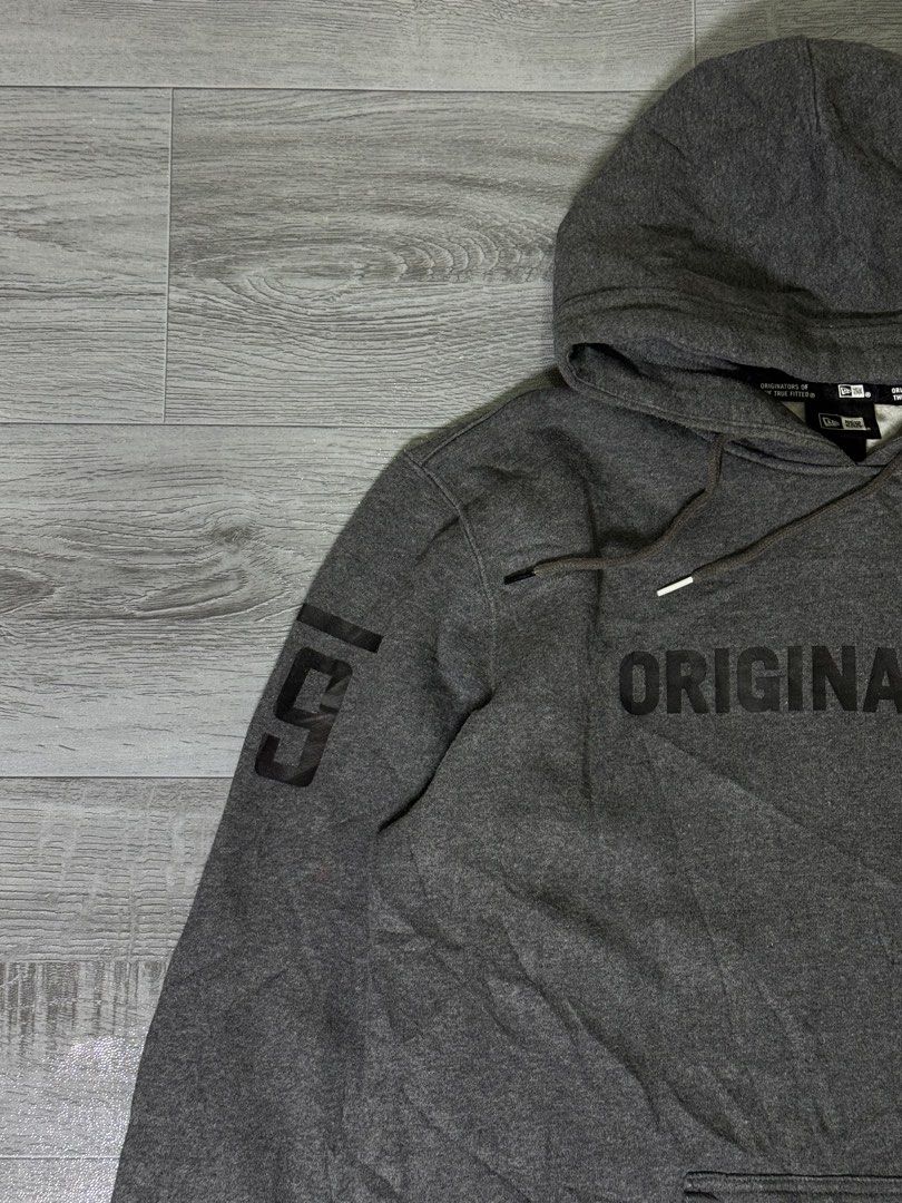 New Era Originators Dark Grey Hoodie (Category: Hoodies) located in Maragusan (San Mariano). Submitted by dripdrops_ddo (Listing ID 1469554564, Image 3). Description: 🏷️ NEW ERA “ORIGINATORS” PULLOVER HOODIE Dimes: 22.5W x 27.5L Size: Large on tag Color rate: 9.5/10 Condition: Excellent.