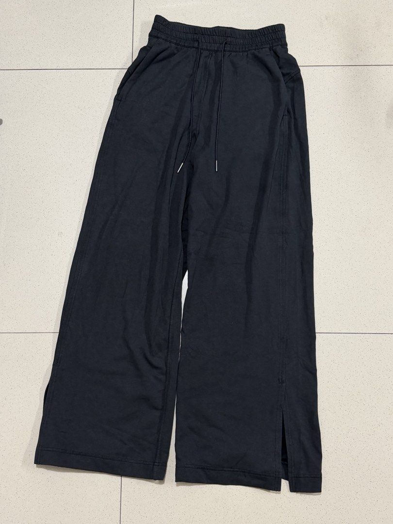 New Release•Lululemon French Terry Pants (Category: Activewear) located in Dasmarinas. Submitted by shoppingaccount__ (Listing ID 1469423346, Image 3). Description: square dot S ( new release ) .