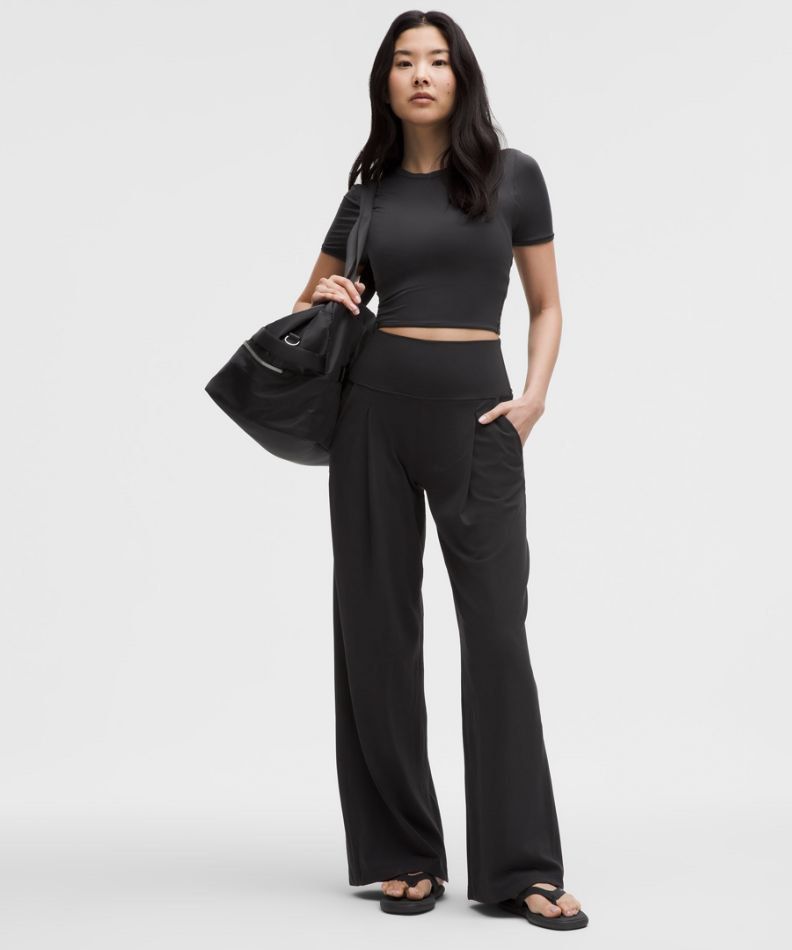 New Release•Lululemon Palazzo Pants (Category: Activewear) located in Dasmarinas. Submitted by shoppingaccount__ (Listing ID 1469474346, Image 2). Description: my all time fav pants! square dot S ( new release ) original price is around 9k + always sold out in lululemon website can fit up to medium size.