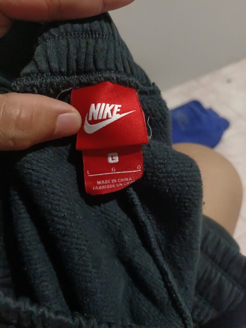 Nike (Category: Joggers) located in Cotabato. Submitted by utohyson21 (Listing ID 1469538918, Image 3). Description: legit, authentic.