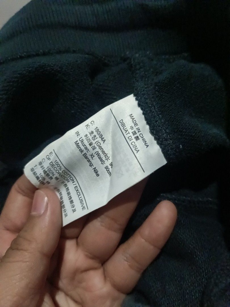 Nike (Category: Joggers) located in Cotabato. Submitted by utohyson21 (Listing ID 1469544087, Image 3). Description: .