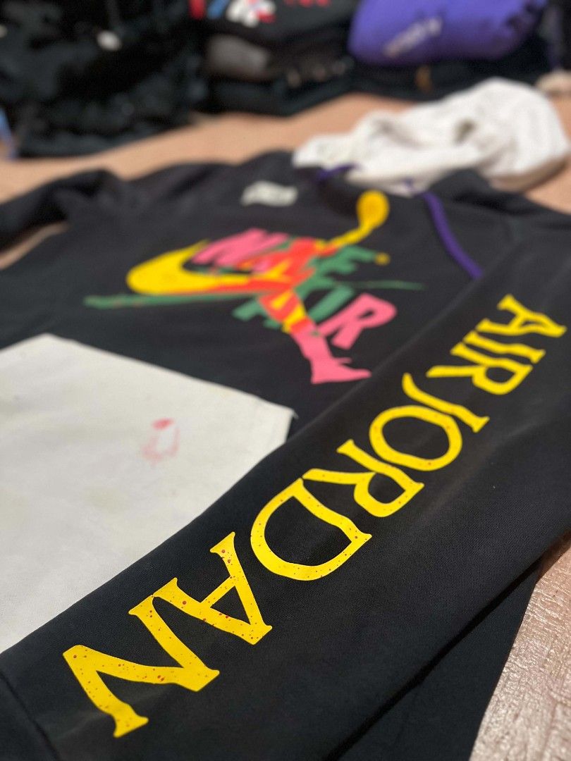NIKE AIR COLLAB (Category: Activewear) located in Manila. Submitted by .alexanderthegreat. (Listing ID 1469410959, Image 2). Description: .
