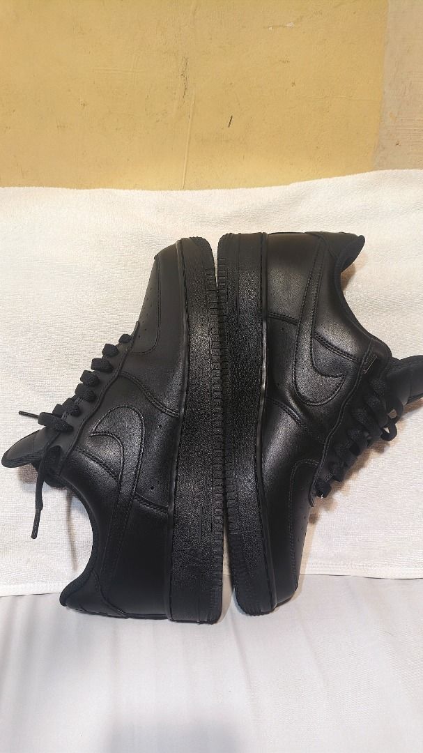 ‎Nike Air Force 1 '07 Triple Black (Category: Sneakers) located in Taguig. Submitted by lilhuddie279876 (Listing ID 1469486194, Image 2). Description: Nike Air Force 1 '07 Triple Black – US 10.5 (Authentic / Original) ‎ ‎💯 100% Authentic ‎📍Purchased from Nike Store BGC ‎📦 Complete with original Nike box ‎ ‎Size: ‎• US 10.5 ‎- UK 9.5 ‎- EUR 44.5 ‎- CM 28.5 ‎ ‎Condition: ‎• Good used condition (8.5/10) ‎• Normal leather creasing from regular wea