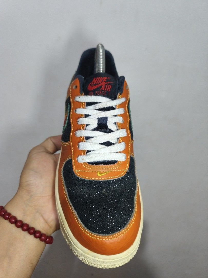 Nike air force 1 low (Category: Sneakers) located in Manila. Submitted by daveang222 (Listing ID 1469557353, Image 1). Description: Nike air force 1 low 07 Siempre familia Size 7 eur 40 1200 + Sf 💸💸💸.
