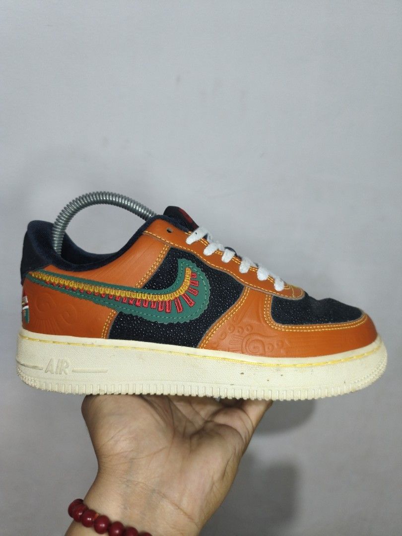 Nike air force 1 low (Category: Sneakers) located in Manila. Submitted by daveang222 (Listing ID 1469557353, Image 3). Description: Nike air force 1 low 07 Siempre familia Size 7 eur 40 1200 + Sf 💸💸💸.