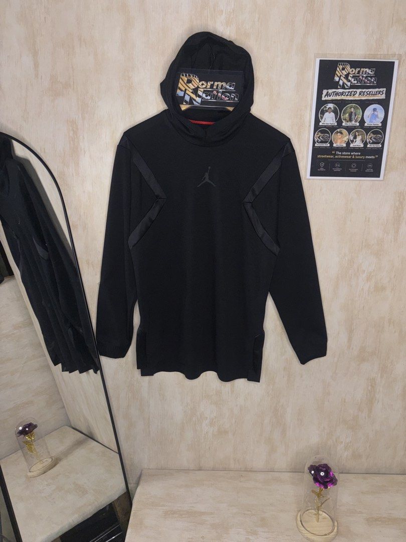 NIKE AIR JORDAN TRAINING HOODIE (Category: Coats, Jackets and Outerwear) located in Cabuyao City. Submitted by pormanation-thrift-store (Listing ID 1469560989, Image 1). Description: NIKE AIR JORDAN TRAINING HOODIE Condition: LIKE NEW Color rate: 10/10 (PWEDE SA MASELAN) Size: MEDIUM Dimes: 19.5”W x 28”L Issue: NONE‼️ Price: 1500.