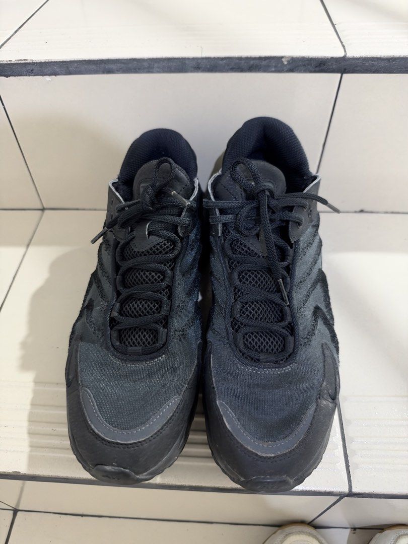 Nike Airmax TW Black (Category: Sneakers) located in Quezon City. Submitted by sergioongjr (Listing ID 1469571912, Image 1). Description: .