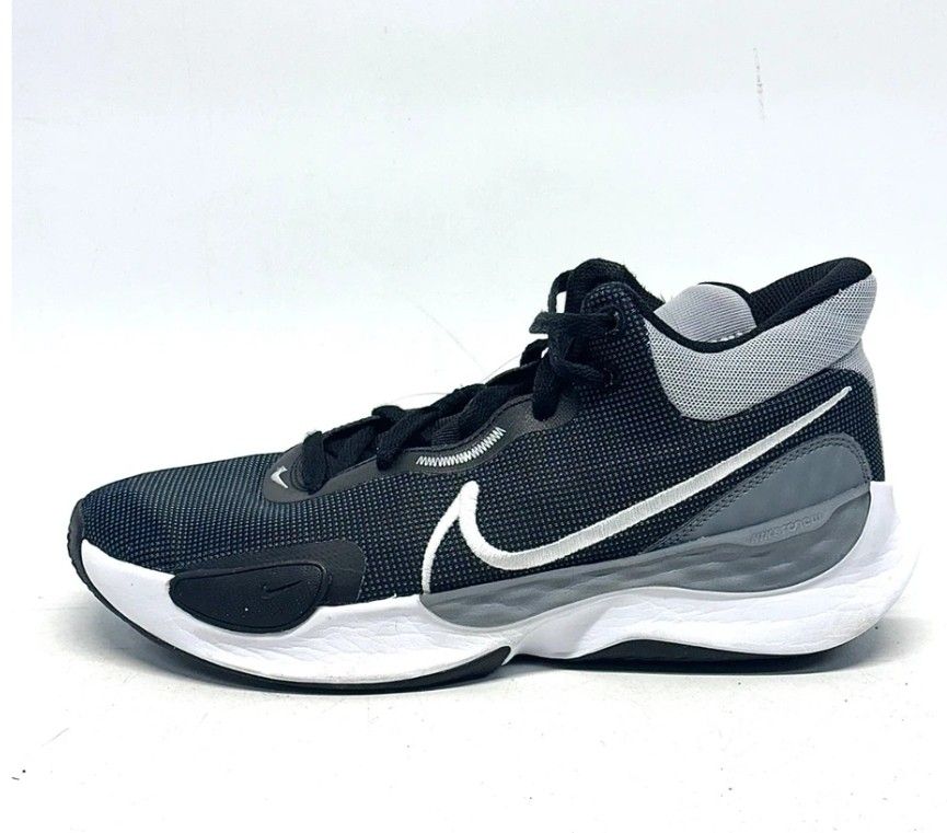 nike basketball / training shoe sz11 (Category: Sneakers) located in Quezon City. Submitted by jameshellwig1990 (Listing ID 1469522679, Image 2). Description: bnew orig authentic sz11 with box cainta meetup pickup lalamove lbc.