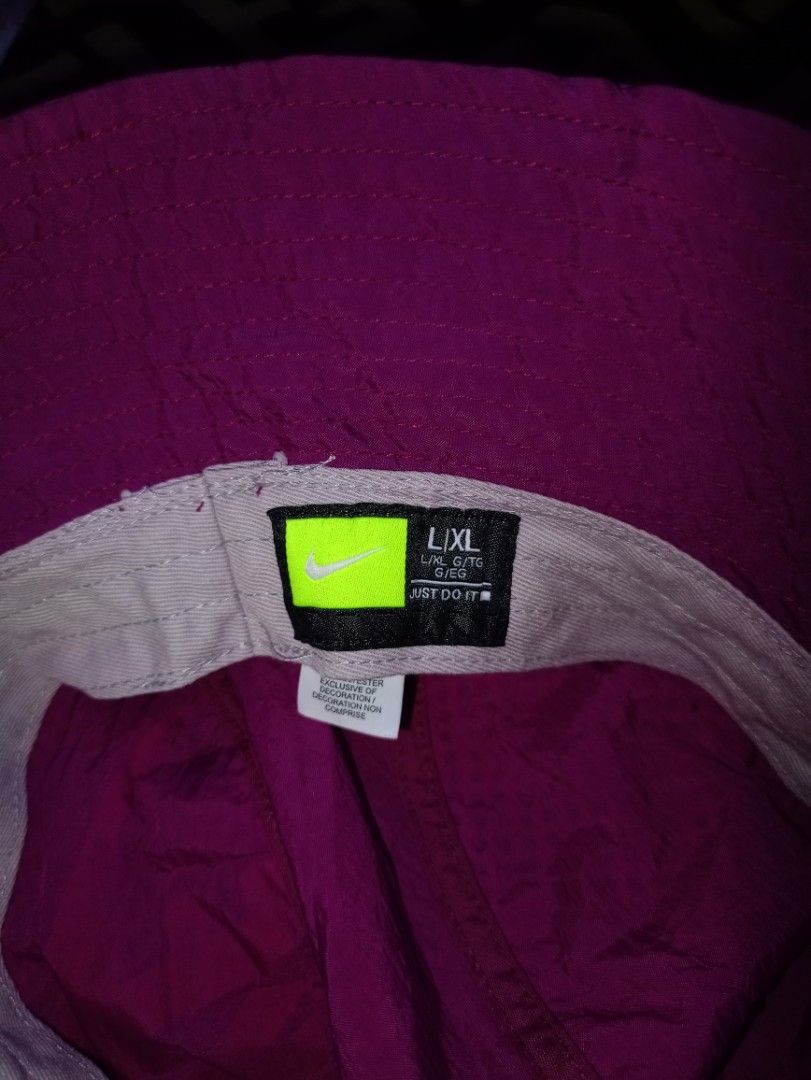 Nike Bucket Hat with Pocket (Category: Caps & Hats) located in Manila. Submitted by naixhrift (Listing ID 1469458660, Image 3). Description: Nike Bucket Hat With pocket Size L To XL 900 plus ship jnt courier payment on gcash manila area.