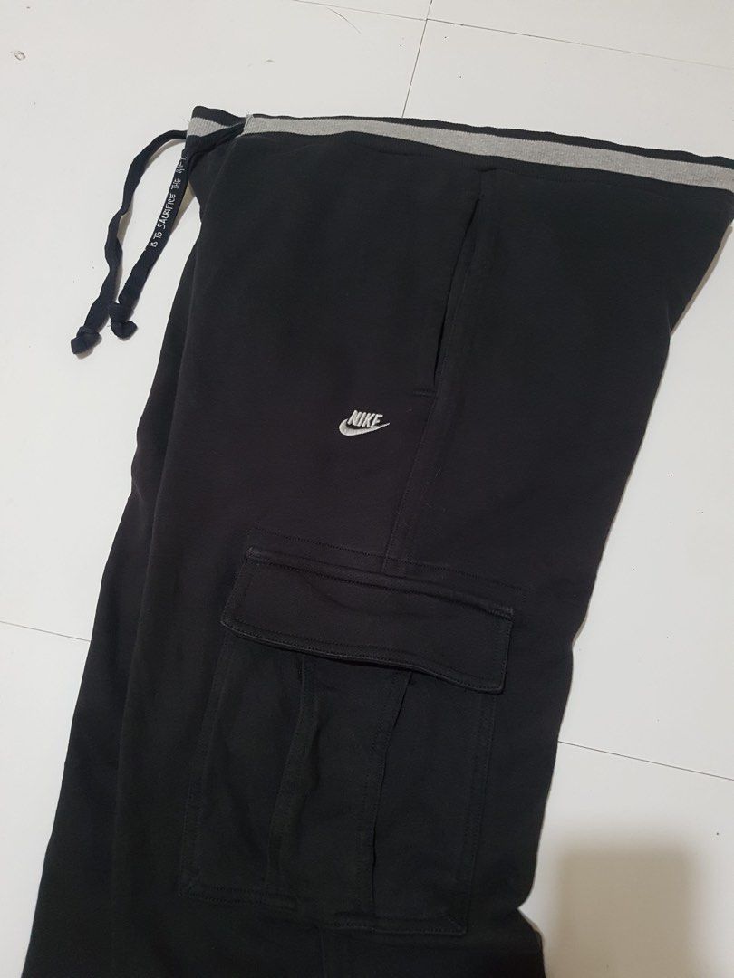 Nike cargo pants (Category: Announcements) located in Imus. Submitted by gabrielseth_12 (Listing ID 1469455409, Image 3). Description: Nike cargo pants Size xl on tag Waistline 32 to 36 No issue Good condition 350pesos +shipped Imus cavite location.