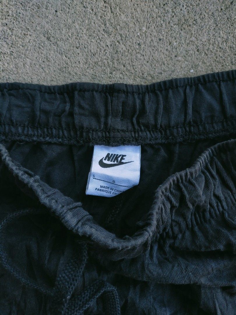 Nike club fleece pants (Category: Joggers) located in Manila. Submitted by kobemodina_0330 (Listing ID 1469484316, Image 3). Description: Nike club fleece pants Size large 32/34/36 fittings As new condition 550 📥.