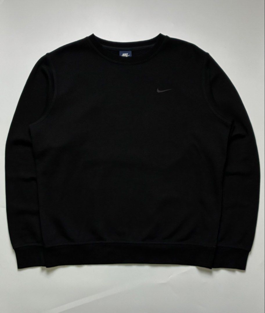 Nike CrewNeck Black Swoosh (Category: Coats, Jackets and Outerwear) located in Palayan City. Submitted by room_of_thrift (Listing ID 1469566097, Image 1). Description: Nike CrewNeck Black Swoosh W - 23 L - 27 Asnew Condition No Issue.
