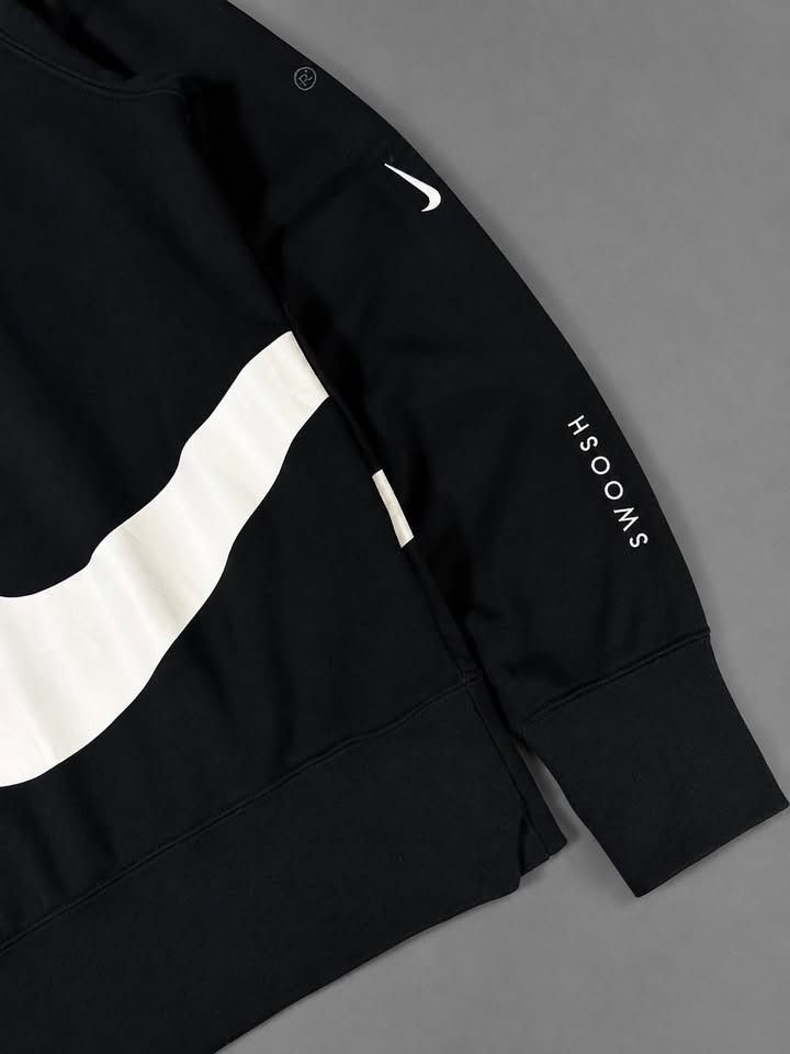 Nike Double Bigswoosh Hoodie (Category: Hoodies) located in Imus. Submitted by jedrekkk_outer_fits_77 (Listing ID 1469552606, Image 3). Description: 💎 Nike Double Bigswoosh Hoodie Best Fit to Large Excellent Condition No issue Almost Brand new Condition Ship via J&T or Lalamove Loc Imus Cavite .