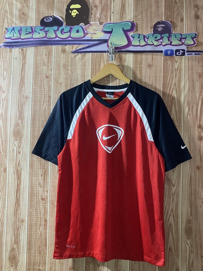 Nike Dri fit (Category: Tshirts & Polo Shirts ) located in Tagbilaran City. Submitted by westcost (Listing ID 1469505076, Image 1). Description: Nike Dri fit 🔥 ▫️Width:21.5 ▫️Length:28 📌color rate:9.5/10 📌flawless 📌need wash .