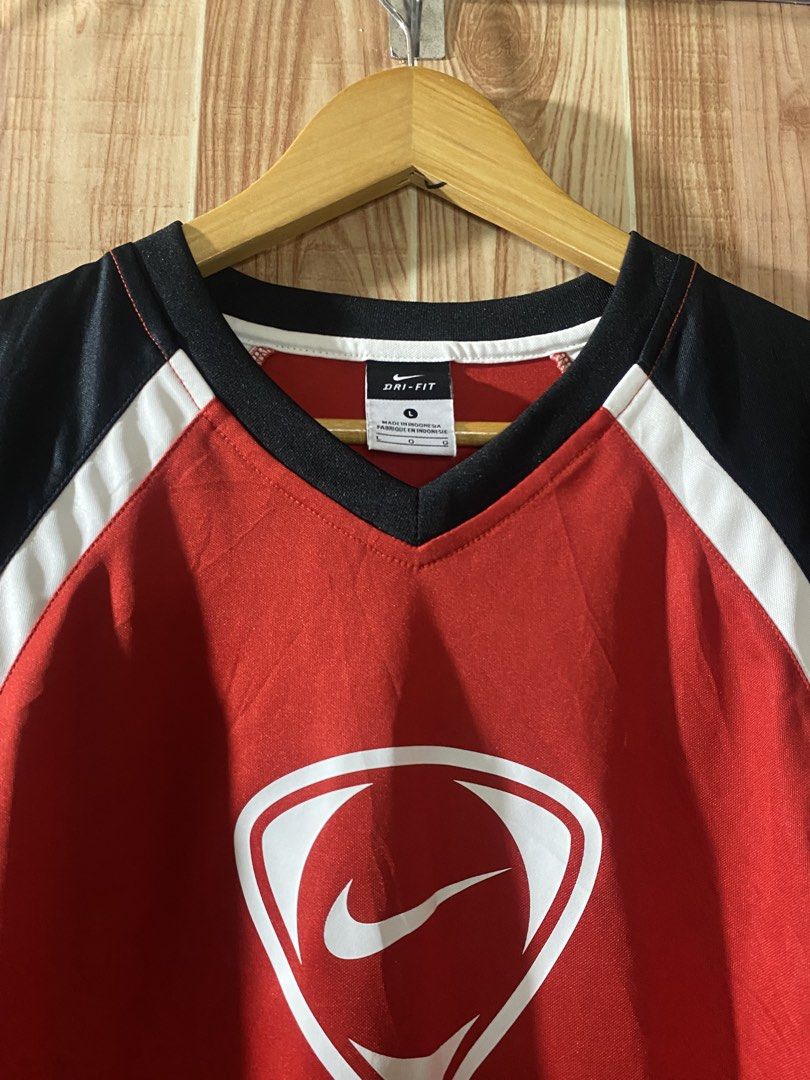 Nike Dri fit (Category: Tshirts & Polo Shirts ) located in Tagbilaran City. Submitted by westcost (Listing ID 1469505076, Image 2). Description: Nike Dri fit 🔥 ▫️Width:21.5 ▫️Length:28 📌color rate:9.5/10 📌flawless 📌need wash .