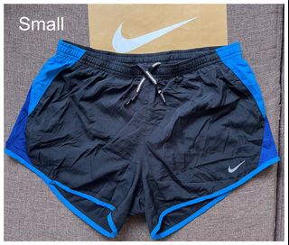 (Category: ) located in . Submitted by purgemycloset (Listing ID 1469419245, Image 1). Description: .