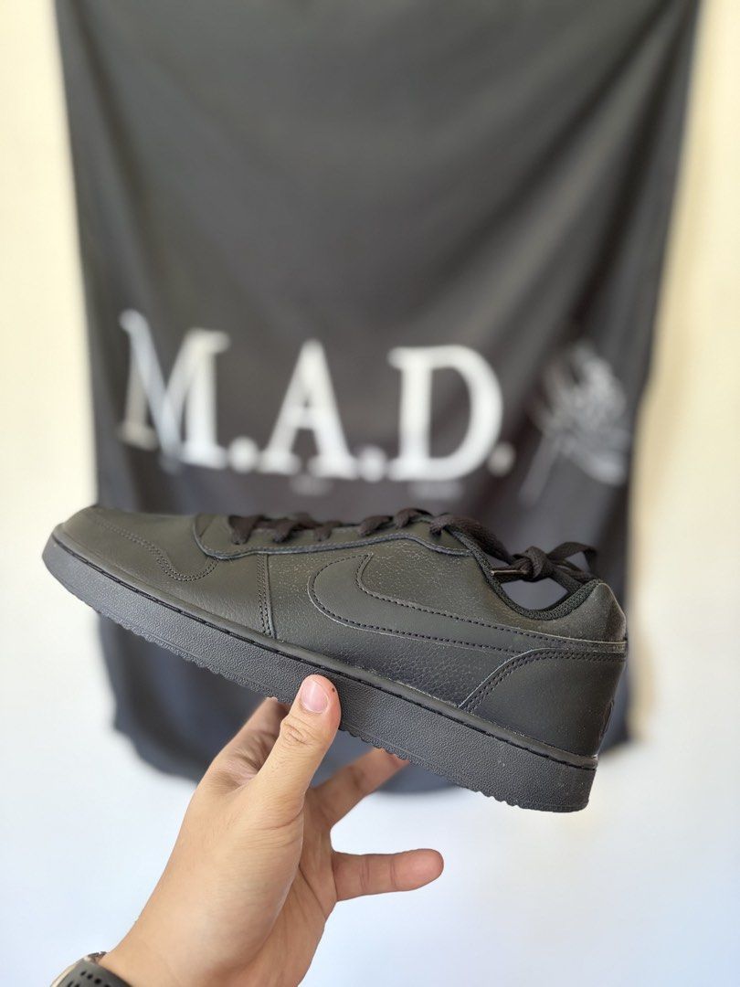 Nike Ebernon Triple Black (Category: Sneakers) located in Makati City. Submitted by macannield00518 (Listing ID 1469560943, Image 2). Description: Nike Ebernon Php 1990 (srp 4295) 10 US BNEW Shipping nationwide avail via LBC 🚚 Meetup around Batangas and BGC.