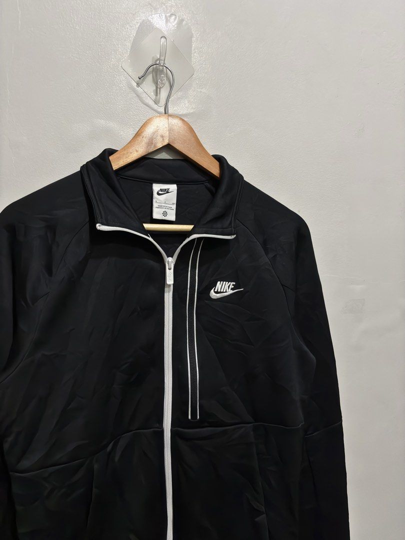 Nike Full-zip Track Jacket Size S-M (Category: Activewear) located in Cagayan de Oro. Submitted by rare.theory (Listing ID 1469443186, Image 3). Description: N*ke Full-Zip Track Jacket✨ Size: S-M Dimensions: W-20 / L-27 Condition: Good as new Color rate: 10/10 Mine: ₱850 + (sf) Loc: Iligan City, Mindanao. (CAN SHIP NATIONWIDE)✈️🇵🇭.