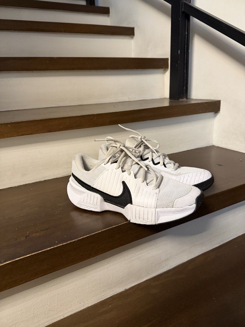 Nike GP Challenge Pro Tennis Shoes (Category: Sneakers) located in San Juan City. Submitted by live4lulu (Listing ID 1469503472, Image 1). Description: .