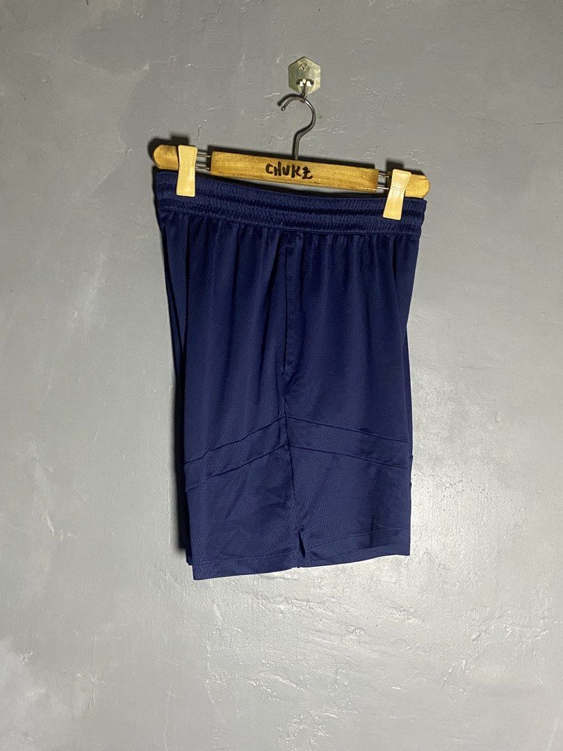 Nike Icon 8 Basketball Short (Category: Activewear) located in Cabuyao City. Submitted by chukz_x (Listing ID 1469522879, Image 3). Description: Nike Icon 8 Basketball Short Size : Small Dimes : 28-32W 19L Condition : Excellent Issue : rans Price: 400 📍READY TO WEAR 📍Cabuyao Laguna .