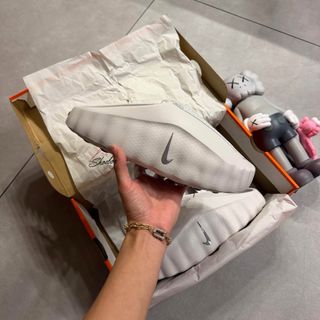 (Category: ) located in . Submitted by hypestreet.lab (Listing ID 1469405704, Image 1). Description: .