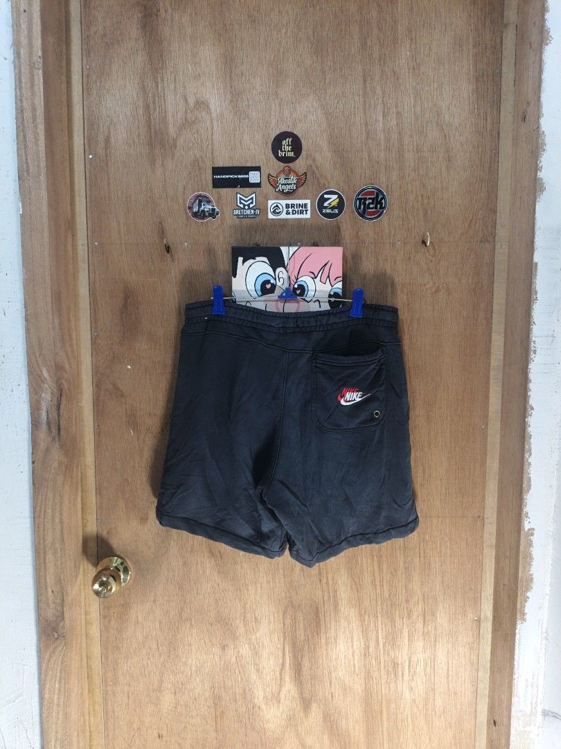 Nike Multi Swoosh Sweatshort (Category: Shorts) located in Nasipit. Submitted by zaynzdrip (Listing ID 1469494871, Image 2). Description: -fast deal 380 shipped -30-34 width by 17 length -color rate 8.6/10 -no issue.