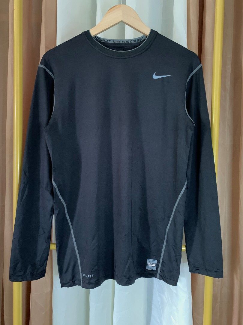 NIKE PRO COMBAT LONGSLEEVE (Category: Coats, Jackets and Outerwear) located in Binalonan. Submitted by thrift_on2022 (Listing ID 1469522295, Image 1). Description: W- L - Color rate - /10 Excellent Condition❗️.