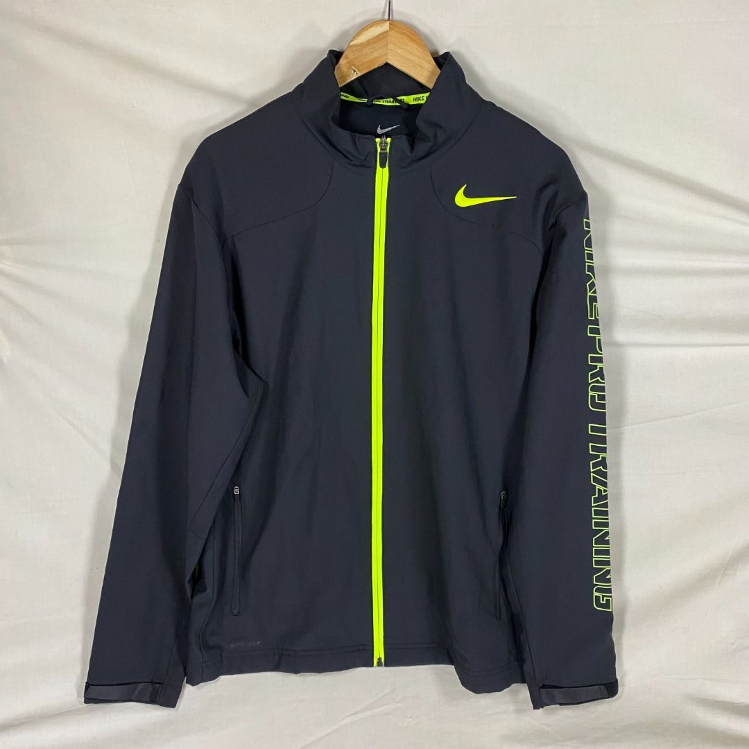 Nike Pro Training Dri-FIT Full-Zip Woven Jacket / Size Large (Category: Activewear) located in Antipolo. Submitted by canadafindss (Listing ID 1469405978, Image 1). Description: Visit & Follow Canada Finds for more premium thrift, streetwear, vintage, techwear, activewear, and branded finds from Canada 🇨🇦 More items posted regularly: https://www.carousell.ph/u/canadafindss Nike Pro Training Dri-FIT Full-Zip Woven Jacket / Size Large High-visibi