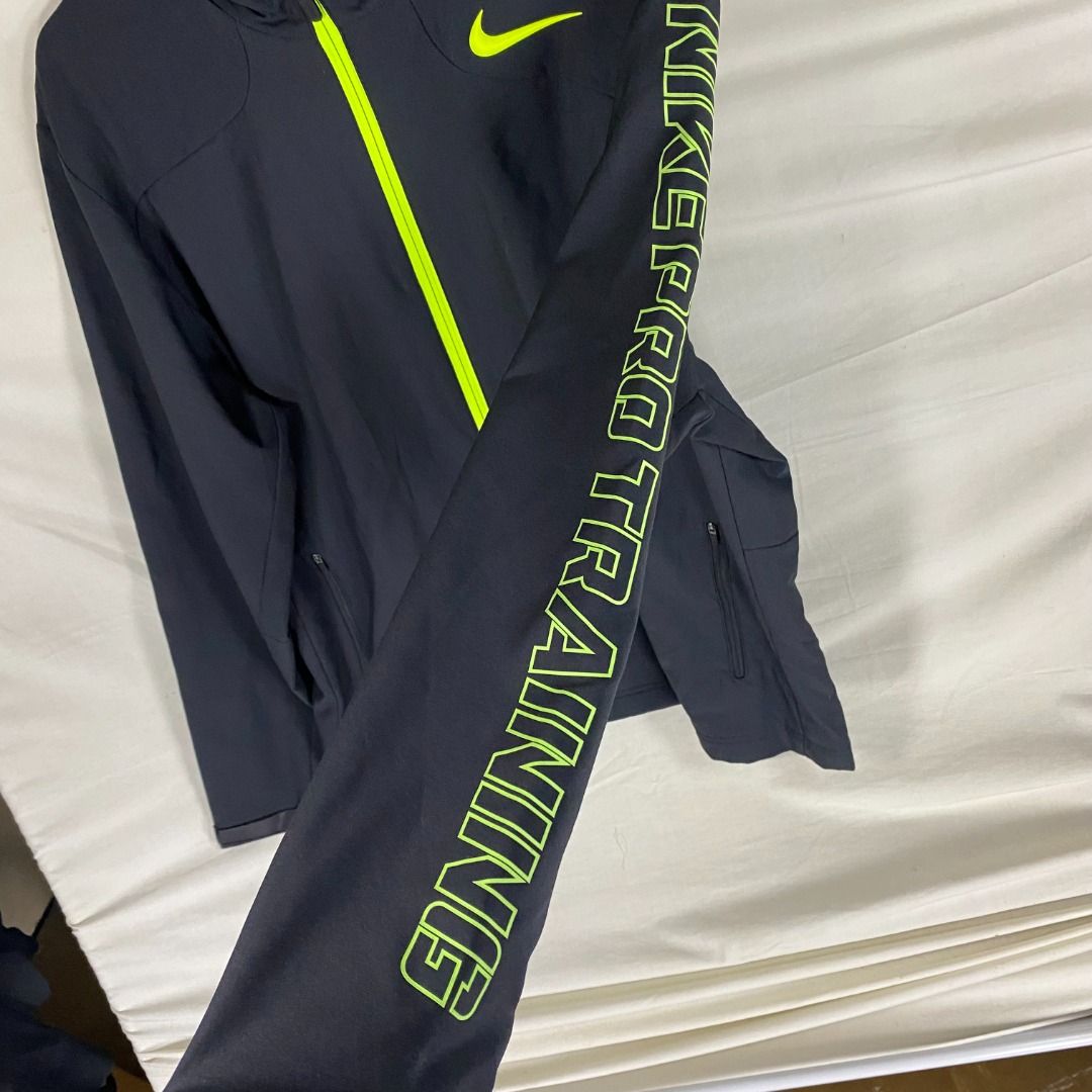Nike Pro Training Dri-FIT Full-Zip Woven Jacket / Size Large (Category: Activewear) located in Antipolo. Submitted by canadafindss (Listing ID 1469405978, Image 2). Description: Visit & Follow Canada Finds for more premium thrift, streetwear, vintage, techwear, activewear, and branded finds from Canada 🇨🇦 More items posted regularly: https://www.carousell.ph/u/canadafindss Nike Pro Training Dri-FIT Full-Zip Woven Jacket / Size Large High-visibi
