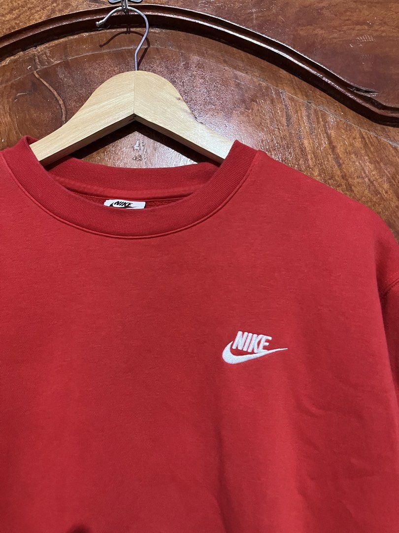 Nike Pullover Jacket Crew neck (Category: Coats, Jackets and Outerwear) located in Tumauini. Submitted by jomerthrift (Listing ID 1469541999, Image 2). Description: Dimes: 24x26 Color rate: 9.8/10 No issue.