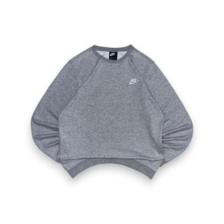 (Category: ) located in . Submitted by ejay.thrift.clothes (Listing ID 1469436501, Image 1). Description: .