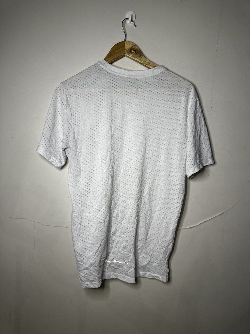 NIKE RUNNING (Category: Tshirts & Polo Shirts ) located in Molave. Submitted by thriftmate13 (Listing ID 1469476104, Image 2). Description: .