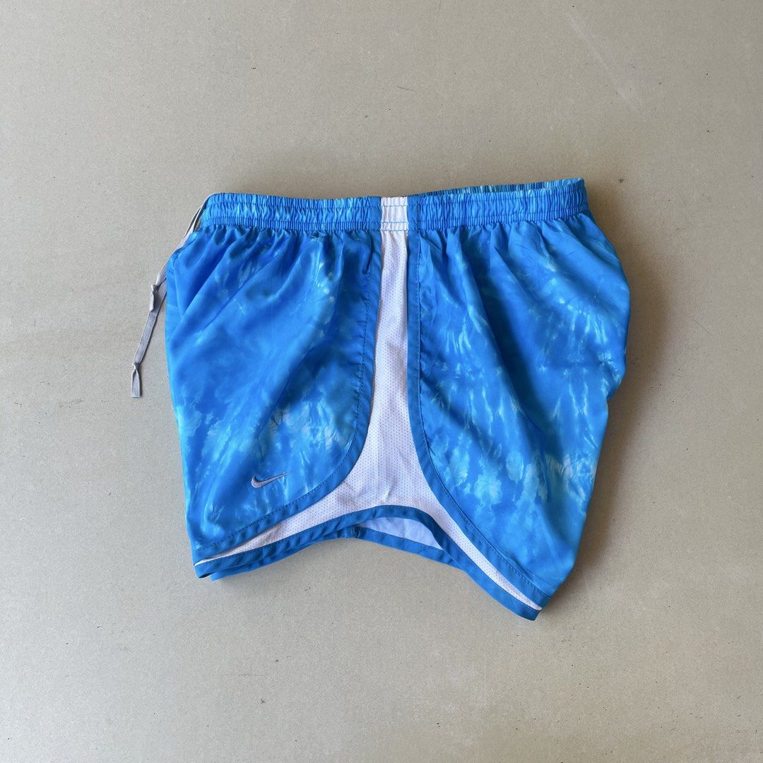 Nike Running Short (Category: Shorts) located in Mandaue City. Submitted by chinsyap_03 (Listing ID 1469462536, Image 2). Description: .