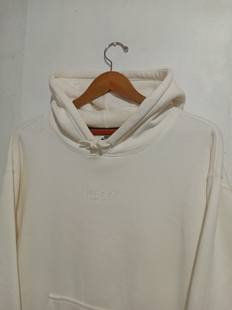 Nike SB Hoodie (Category: Hoodies) located in Caloocan City. Submitted by NEWBORNVTG (Listing ID 1469447593, Image 3). Description: Nike SB Hoodie (Cream) Size: L - XL Dimes: 28L × 24.5W Condition: 10/10 Mode of Delivery • J&T Express • Lalamove (Abono Service) Mode of Payment • GCash • GoTyme Bank • PSBank Thank you! God Bless!.
