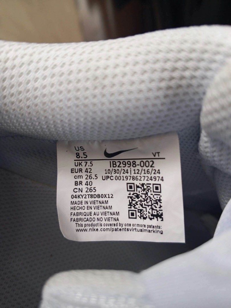Nike Shoes court (Category: Casual Shoes) located in Quezon City. Submitted by gianluisg46503 (Listing ID 1469454183, Image 2). Description: Negotiable, Bulacan area Dm if interested Nike Court Vision Low Size: 8.5 US Mens Size Price: 2,000 php negotiable Location: Meycauayan Bulacan, & Metro Manila Monumento.
