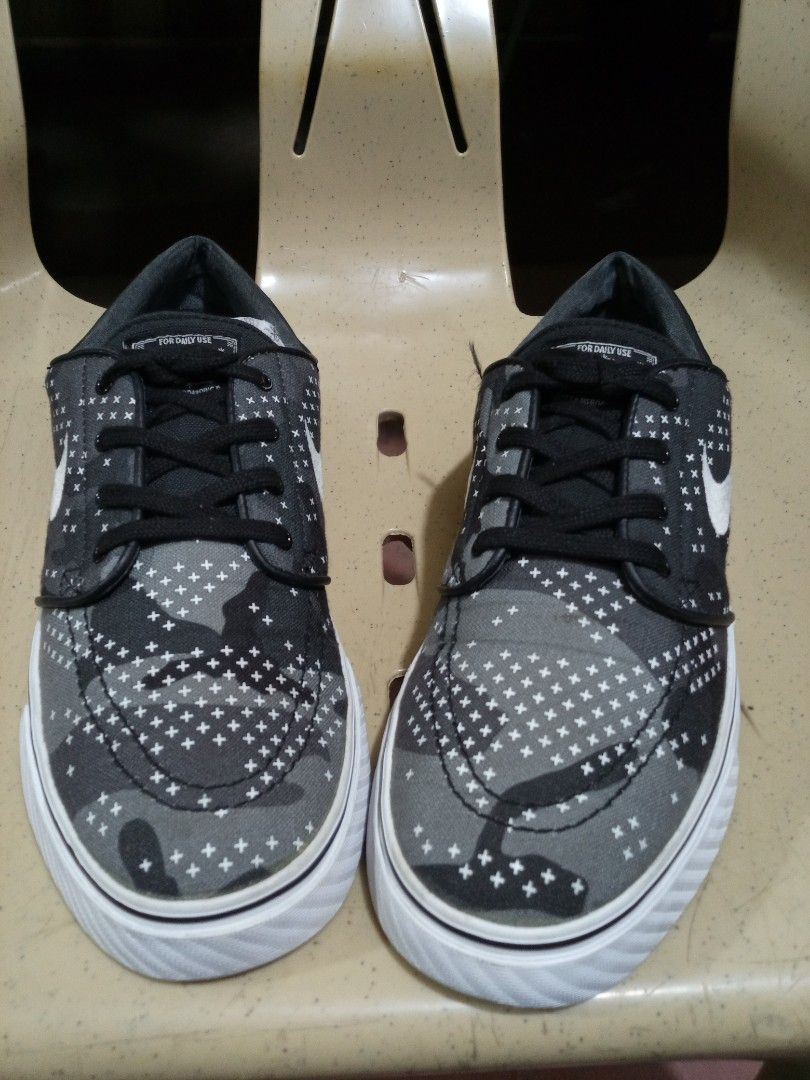 Nike stefan janoski (Category: Sneakers) located in Davao. Submitted by ljay.thriftedfinds (Listing ID 1469535965, Image 1). Description: .