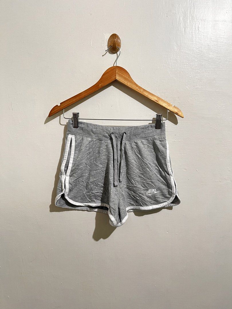 NIKE SWEATSHORT (Category: Shorts) located in Sagay. Submitted by jan_arvene (Listing ID 1469486836, Image 1). Description: 📌 Nike sweatshort with pockets 28 waistline 12” length Good condition and color rate Mine : 250 Plus sf Pm.