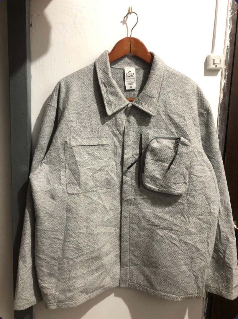 Nike Tech Pack Work Wear Jacket (Category: Coats, Jackets and Outerwear) located in Cabuyao City. Submitted by THRIFTHITS (Listing ID 1469544752, Image 1). Description: N1k3 Tech Pack Work Wear Jacket (Authentic) Excellent Asnew 24-25x29 mine 1,499‼️ direct Message me and Add for fast Transaction ty .