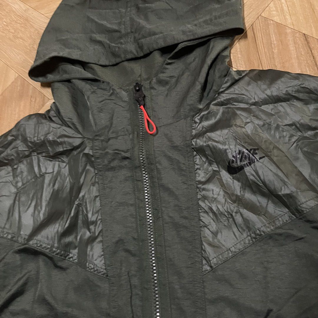 nike windbreaker womens (Category: Activewear) located in Cavite. Submitted by sacmaestro444 (Listing ID 1469539783, Image 2). Description: Large womens good condition lints and print overall good condition 9/10 colorate.