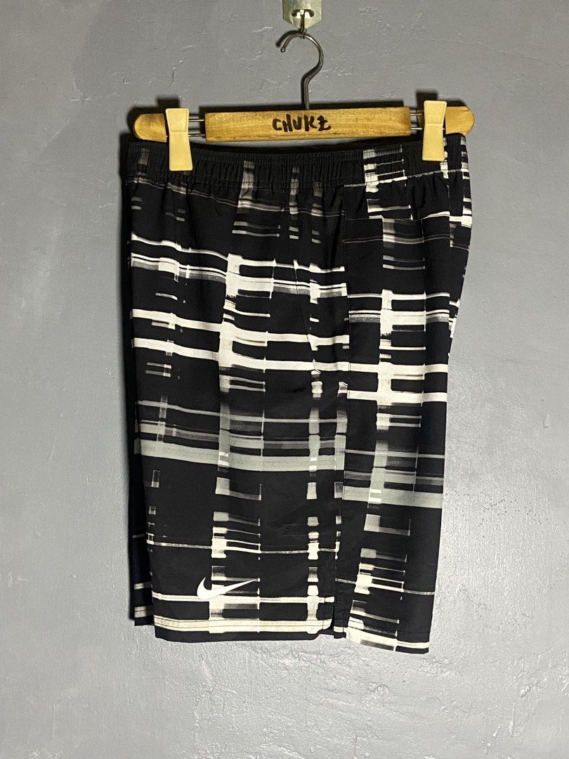 Nike Woven Gladiator Printed Short (Category: Activewear) located in Cabuyao City. Submitted by chukz_x (Listing ID 1469524098, Image 2). Description: Nike Woven Gladiator Printed Short Size : Large Dimes : 34-40W 20L 12H Condition : Excellent Issue : none Price: 450 📍READY TO WEAR 📍Cabuyao Laguna.