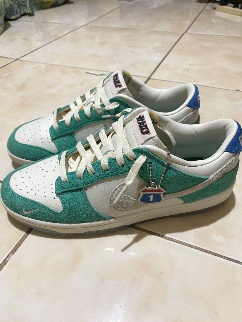 Nike x Kasina (Category: Sneakers) located in Caloocan City. Submitted by sunekisunek (Listing ID 1469515295, Image 1). Description: Negotiable.