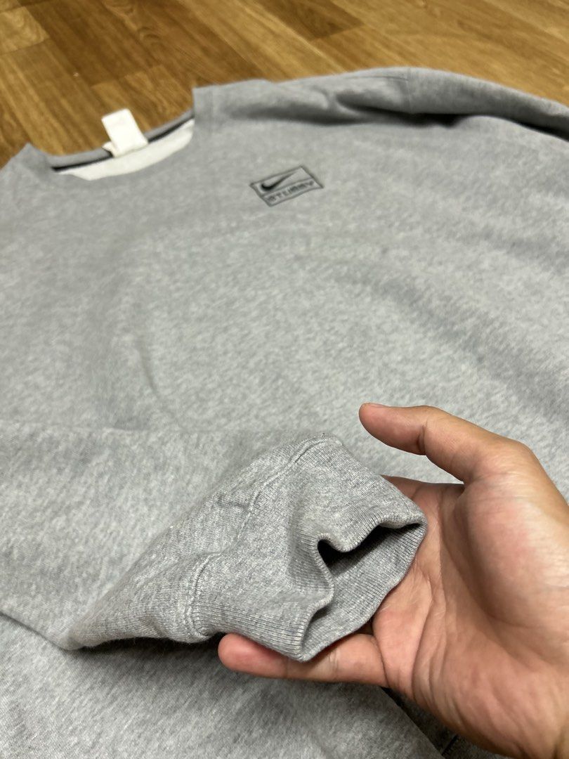 Nike x Stussy Crewneck (Category: Coats, Jackets and Outerwear) located in Manila. Submitted by thrift.lnc (Listing ID 1469435876, Image 3). Description: Nike x Stussy Crewneck (embroidery logo) M on tag L to XL fittings Dimes (Inches) Width: 25 Length: 28 Issue: ❌ Mine: ₱3000 - Manage your expectations. Some issues may not be seen or indicated. - Color may vary due to lighting Shipping: Lalamove/J&T 📍Manila, Sta. Mesa.