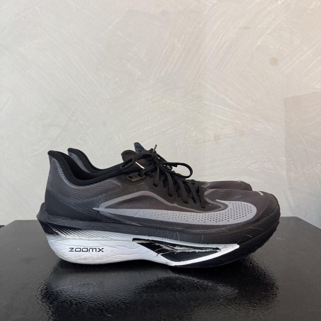 Nike Zoom Fly 6 (Category: Sneakers) located in Las Pinas. Submitted by rileyboi (Listing ID 1469519712, Image 2). Description: pair only, no box.