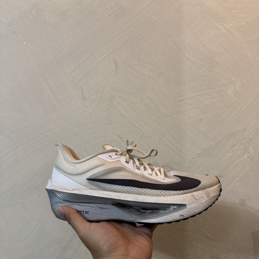 Nike Zoom Fly 6 (Category: Sneakers) located in Las Pinas. Submitted by rileyboi (Listing ID 1469519971, Image 1). Description: pair only, no box decluttering.