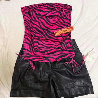 (Category: ) located in . Submitted by lizzyscloset01 (Listing ID 1469518487, Image 1). Description: .