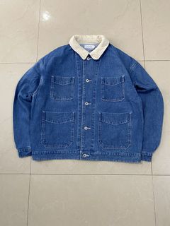 (Category: ) located in . Submitted by hustlethrift_2600 (Listing ID 1469560972, Image 1). Description: .