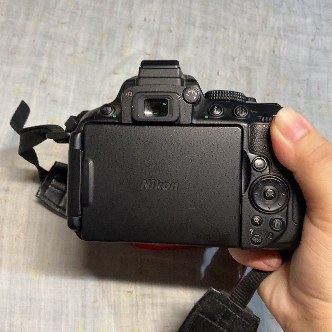 Nikon D5300 (Category: Cameras) located in Roxas City. Submitted by barbiehues (Listing ID 1469422066, Image 3). Description: Looking for a new owner for my Nikon D5300! 🤍 💌 PM me for the price and more details! 🔍 PM for inquiries regarding issues/condition. Serious buyers only. Thank you! 🫶🏻 #NikonD5300 #CameraForSale #DSLRForSale #CameraMarketplace #Photography.