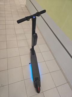 （分類：）位於 。 由 e_scooter_fancier 提交（商品編號 1469522111，圖片 1）。簡介： 。