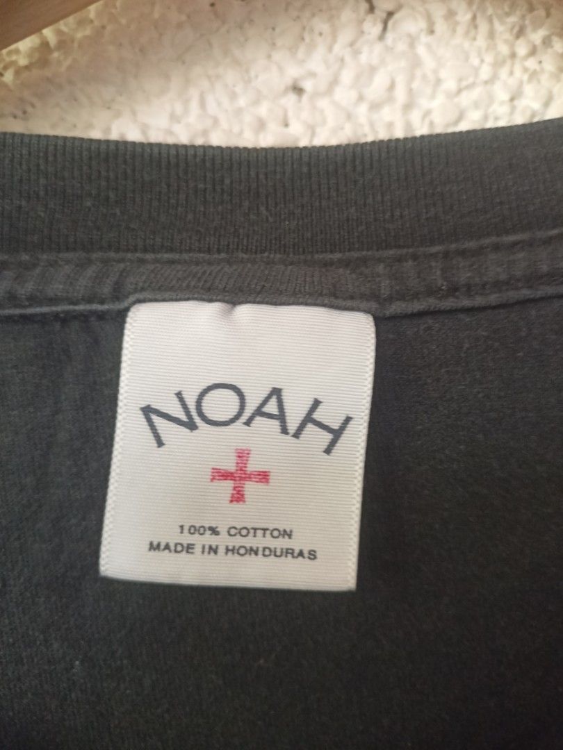 NOAH TEE (Category: Activewear) located in Cagayan de Oro. Submitted by amenfitt (Listing ID 1469485488, Image 3). Description: NOAH TEE W 23 L 29 AUTHENTIC/LEGIT GOOD CONDITION COLOR RATE 9/0 ISSUE: NONE.